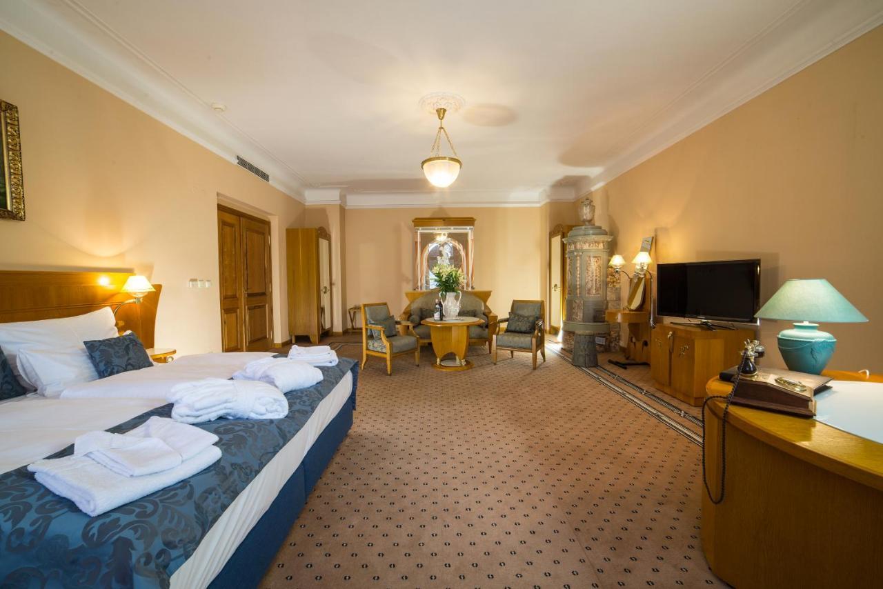 Hotel Three Lilies Inkl Aquaforum Františkovy Lázně Zewnętrze zdjęcie