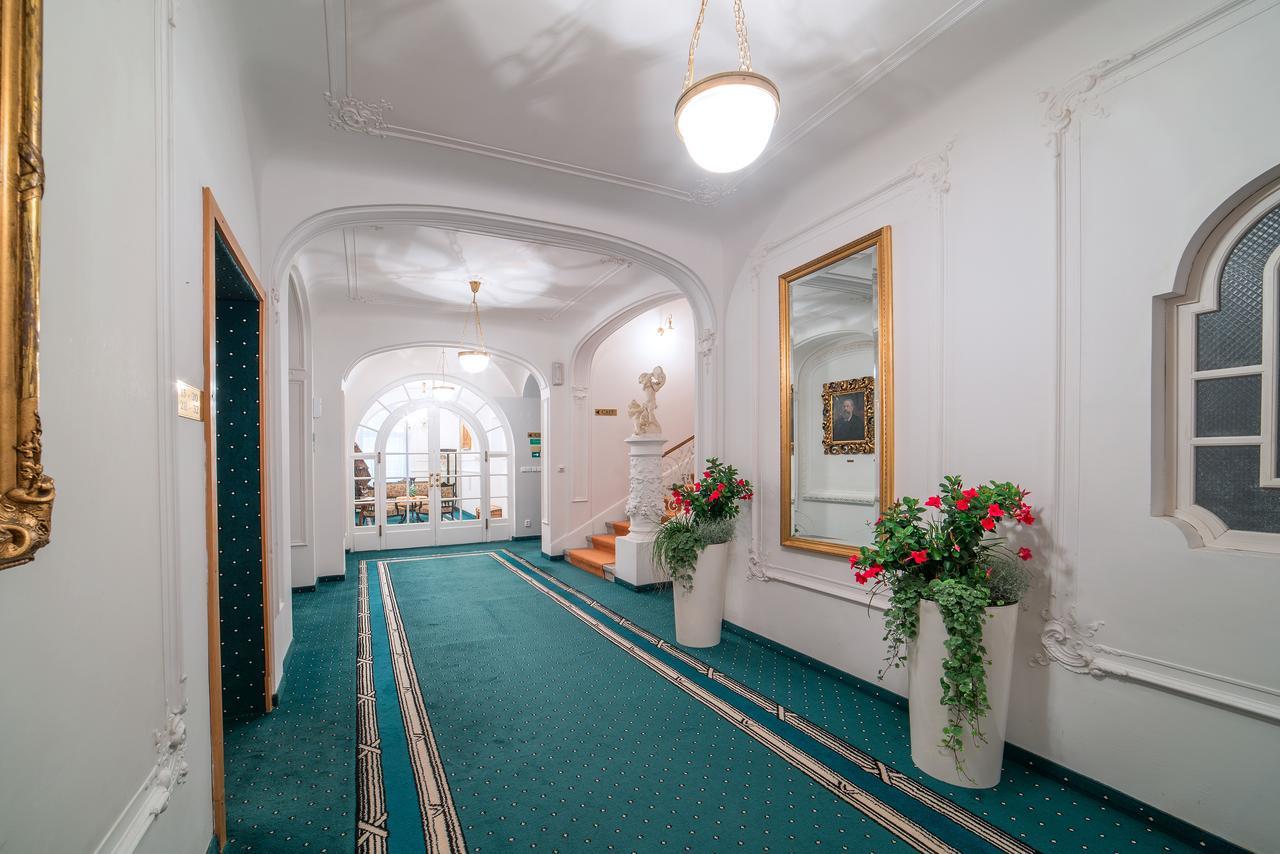 Hotel Three Lilies Inkl Aquaforum Františkovy Lázně Zewnętrze zdjęcie
