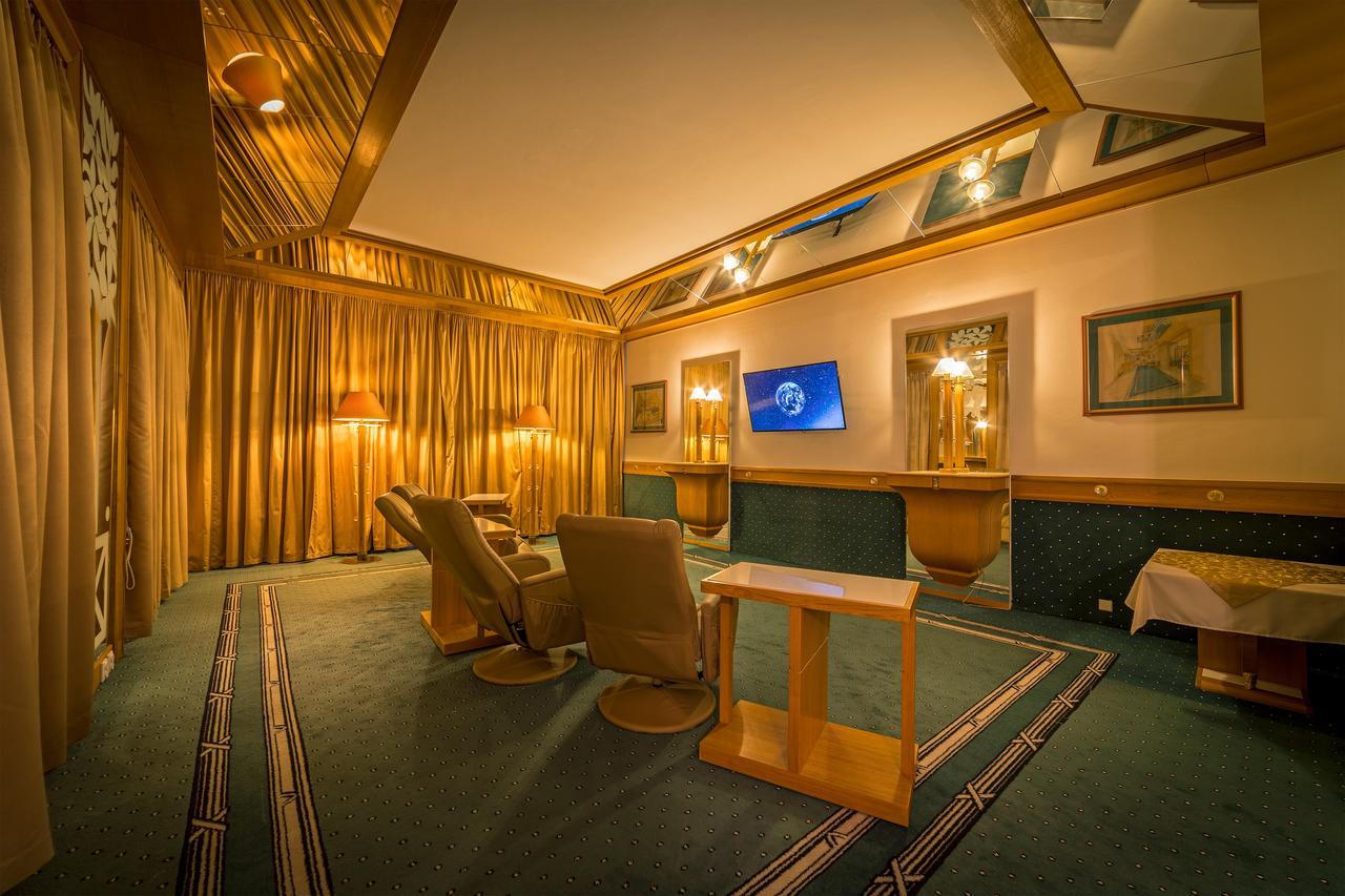 Hotel Three Lilies Inkl Aquaforum Františkovy Lázně Zewnętrze zdjęcie