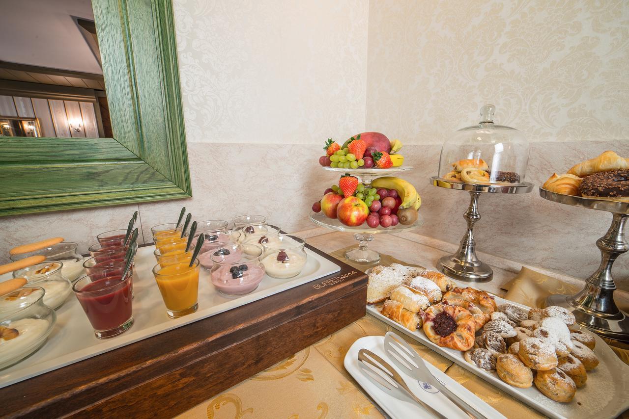 Hotel Three Lilies Inkl Aquaforum Františkovy Lázně Zewnętrze zdjęcie
